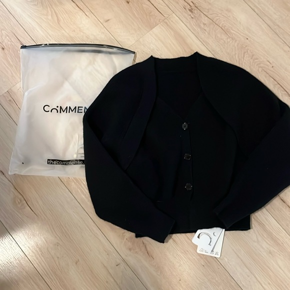 Commense Patchwork V-neck Button Sweater - Picture 2 of 6